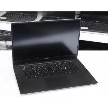 Лаптоп Dell Latitude 5540 Лаптоп Dell Latitude 5540