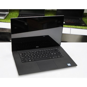 Лаптоп Dell XPS 15 9560