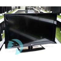 Монитор LG 32LD450